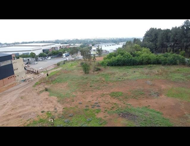 42,000M² VACANT LAND FOR SALE IN MEADOWDALE